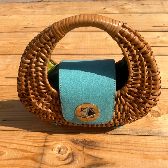 Kate Spade wicker hand bag. - Picture 1 of 4